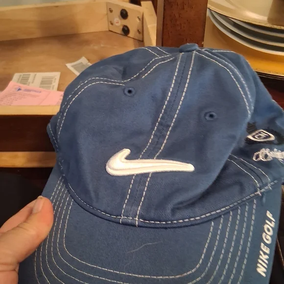 3 NIKE HATS - Picture 5 of 5